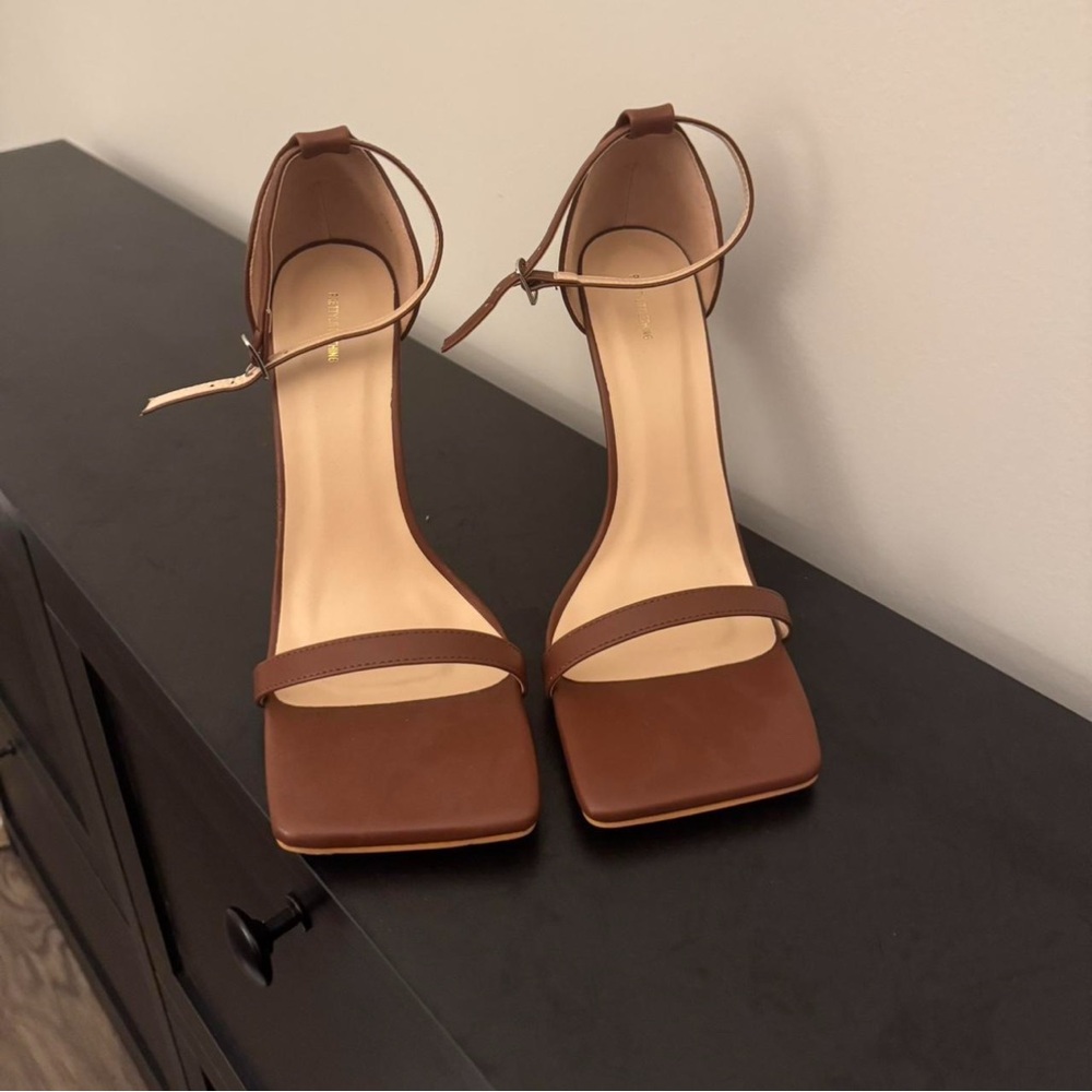 Square toe heels